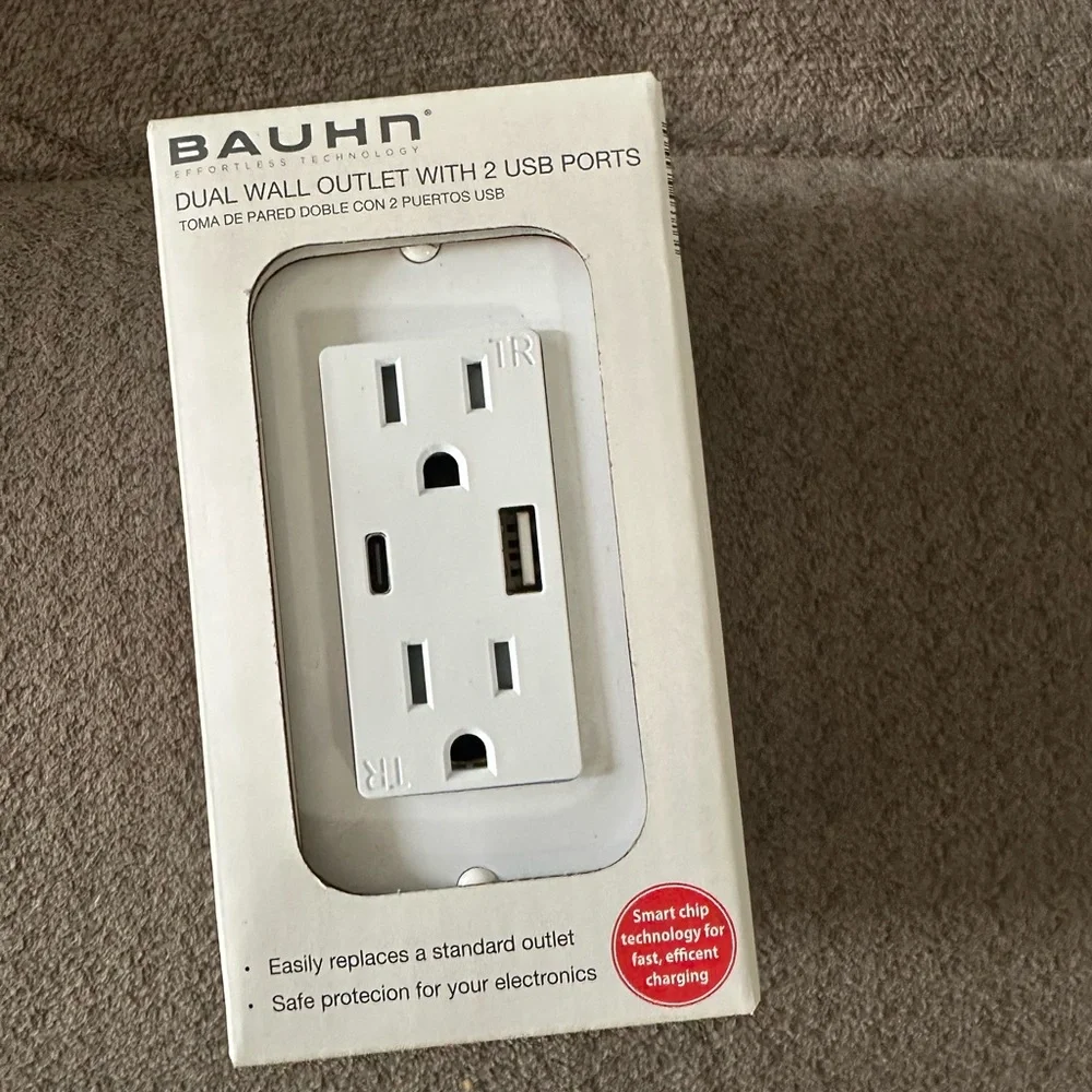 Dual Wall Outlet with USB Ports - White
